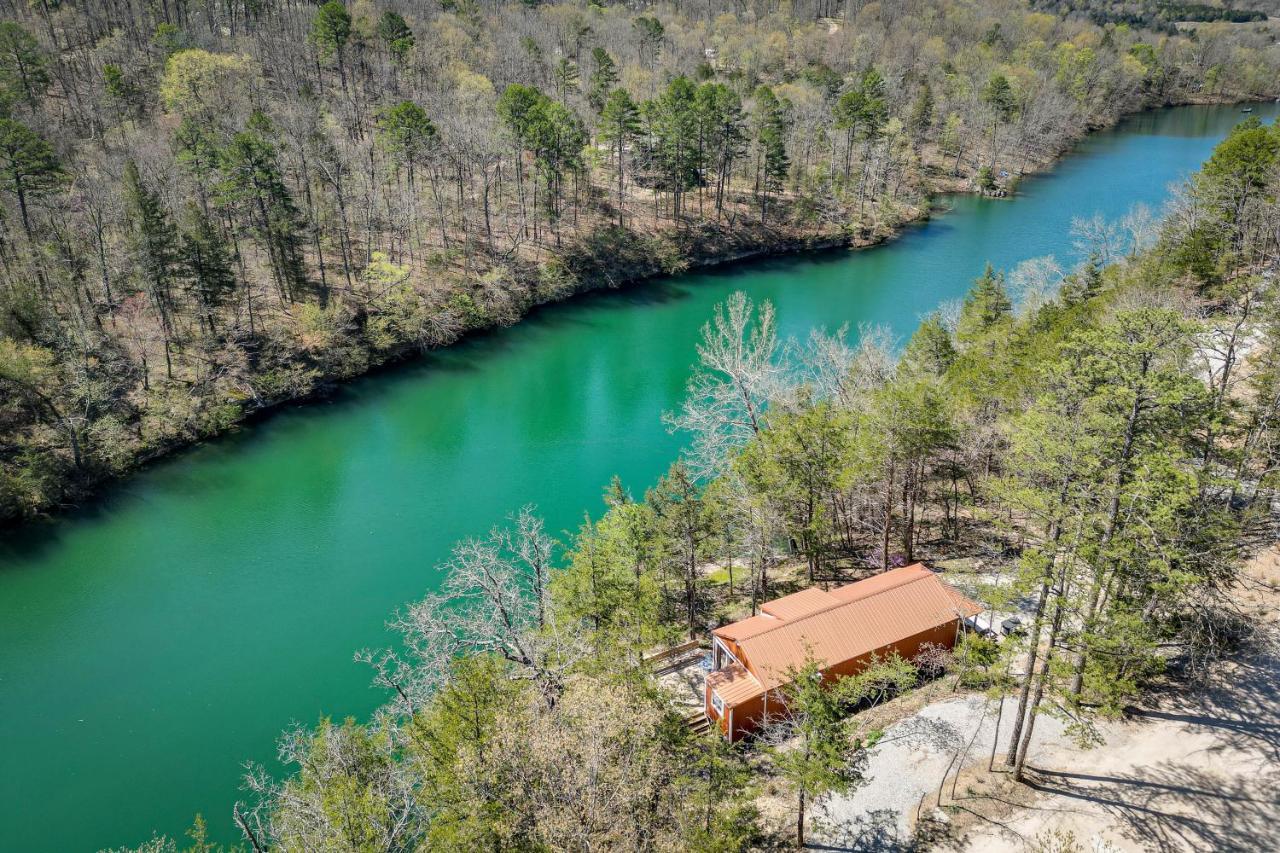 Cliffside Eureka Springs Cabin With Beaver Lake View ภายนอก รูปภาพ