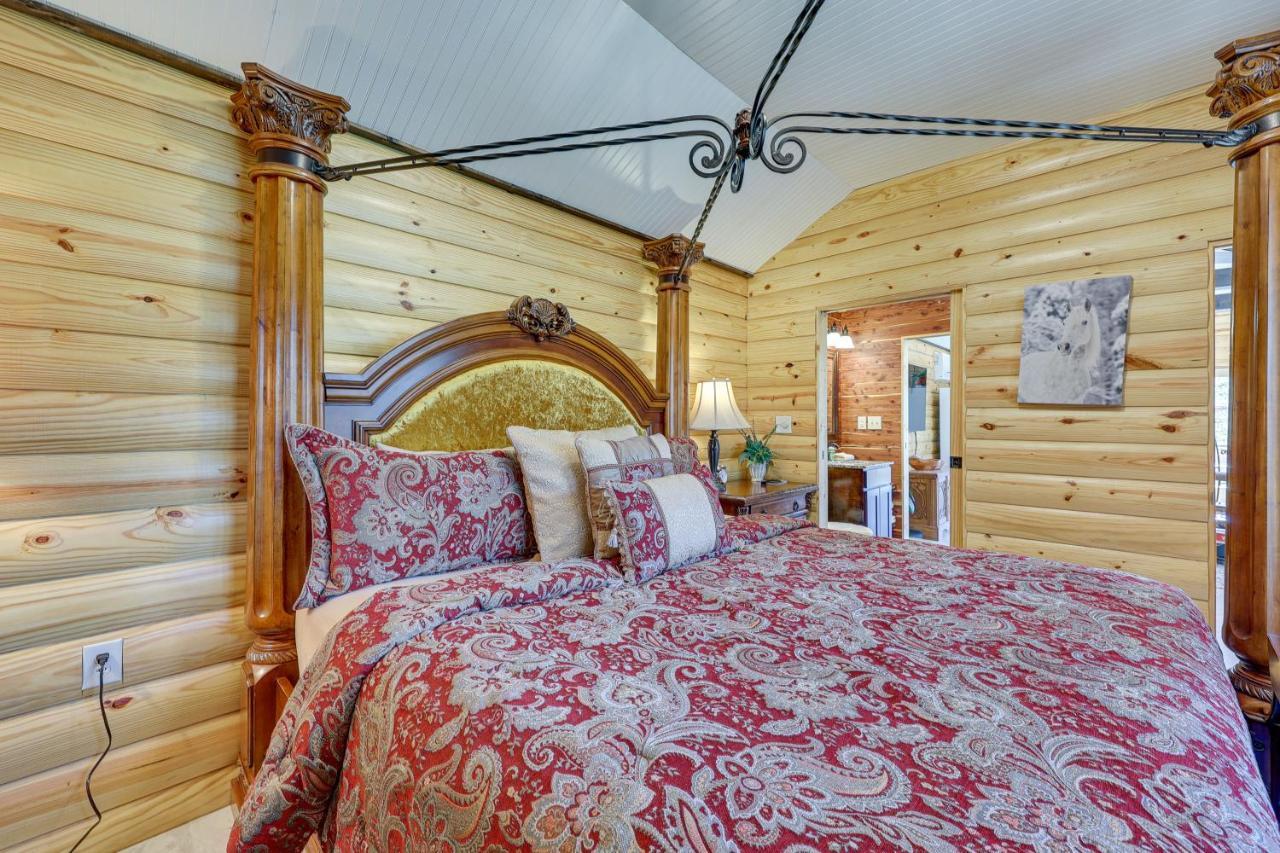 Cliffside Eureka Springs Cabin With Beaver Lake View ภายนอก รูปภาพ