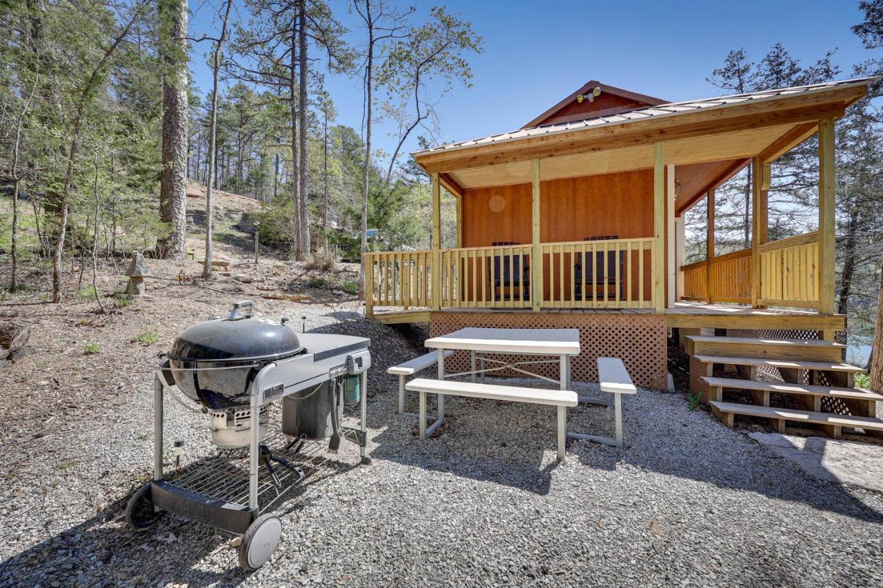 Cliffside Eureka Springs Cabin With Beaver Lake View ภายนอก รูปภาพ