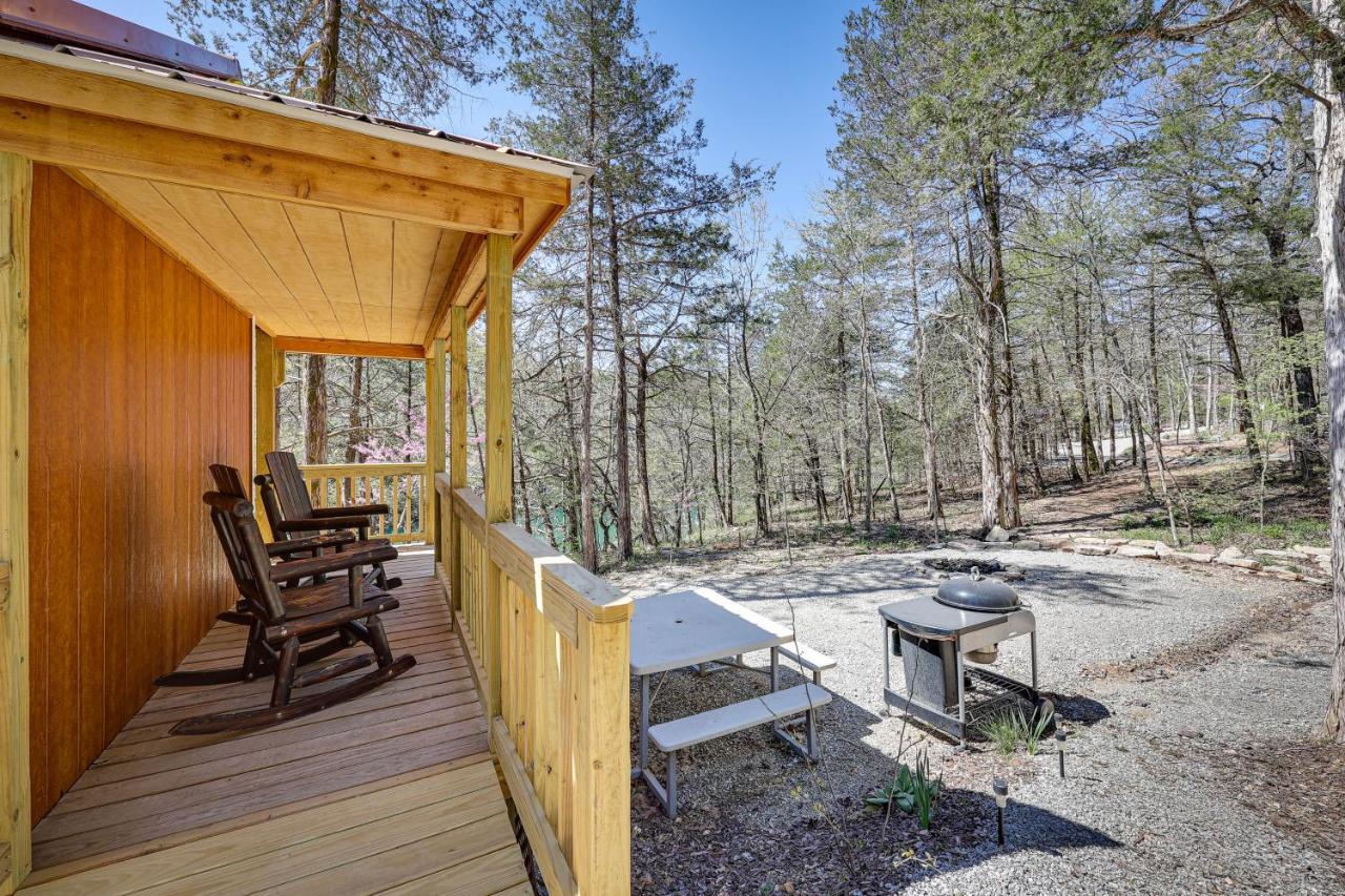 Cliffside Eureka Springs Cabin With Beaver Lake View ภายนอก รูปภาพ